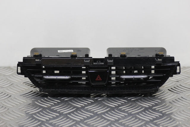 Skoda Fabia Dashboard Airvent Center (2024)