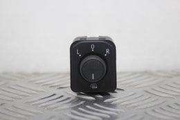 Skoda Fabia Door Mirror Control Switch
