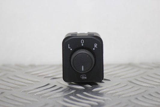 Skoda Fabia Door Mirror Control Switch