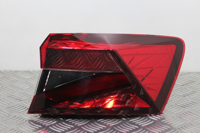 Skoda Fabia Tail Light Lamp Drivers Side