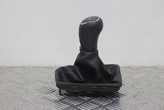 Skoda Fabia Gear Knob (2024)