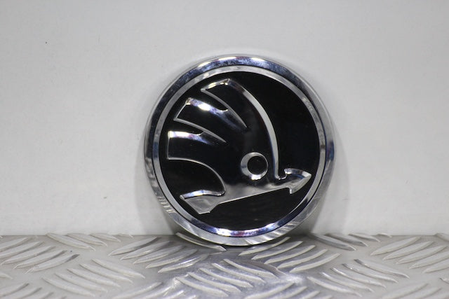 Skoda Fabia Bumper Grill Badge