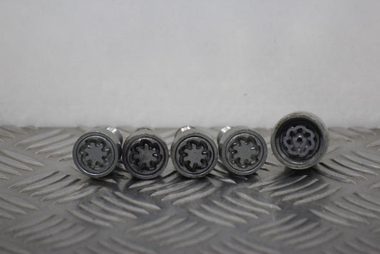 Skoda Fabia Wheel Lock Nuts and Key
