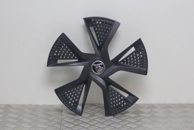 Skoda Fabia Wheel Cover Rear Drivers Side