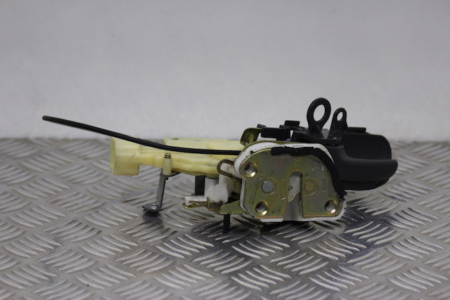 Toyota Yaris Door Lock Mechanism Rear Passengers Side 