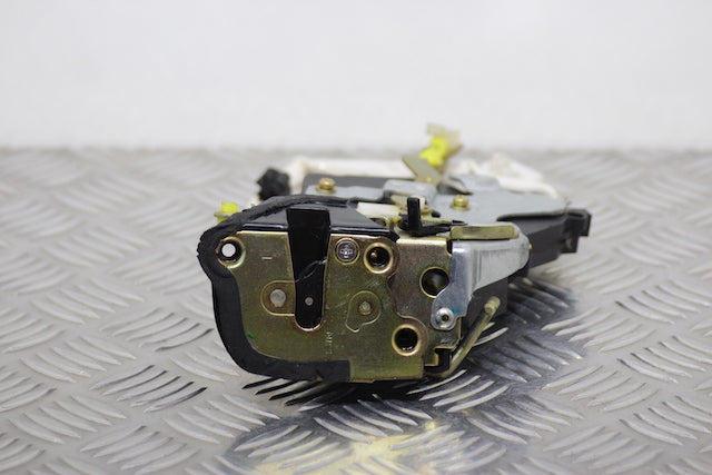 Toyota Corolla Door Lock Mechanism Rear Passengers Side 