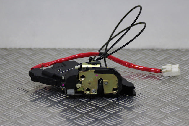 Toyota Corolla Door Lock Mechanism Rear Passengers Side 