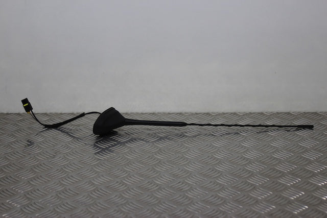 Ford Focus Aerial with Socket (2011)