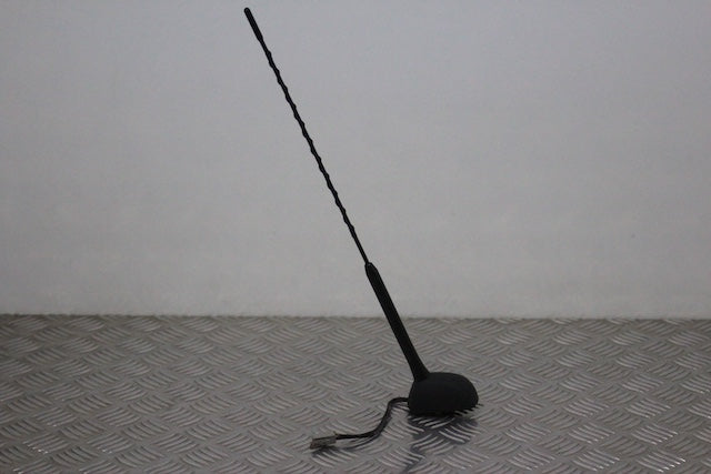 Nissan Qashqai Aerial with Socket (2008)