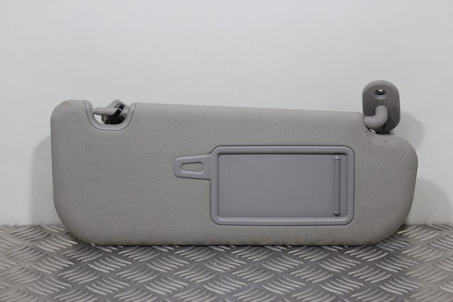 Hyundai i30 Sun Visor Drivers Side 