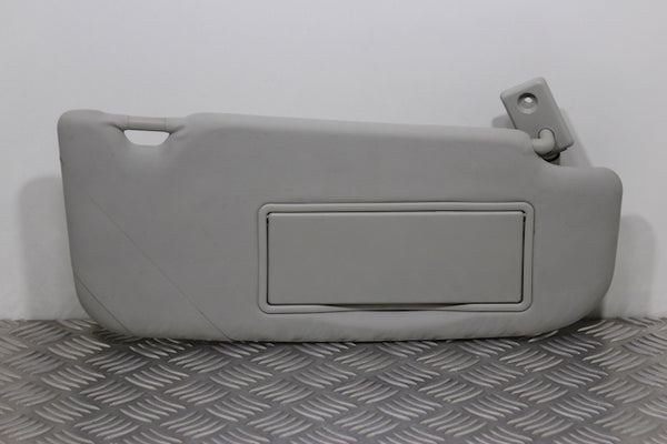 Nissan Qashqai Sun Visor Drivers Side (2008) - 1