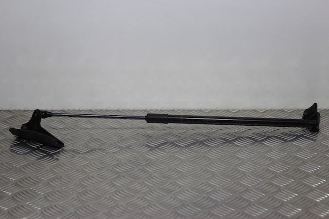 Toyota Yaris Tailgate Strut Passengers Side
