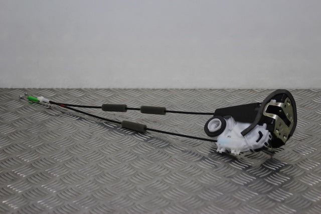Toyota Yaris Door Lock Mechanism Rear Drivers Side