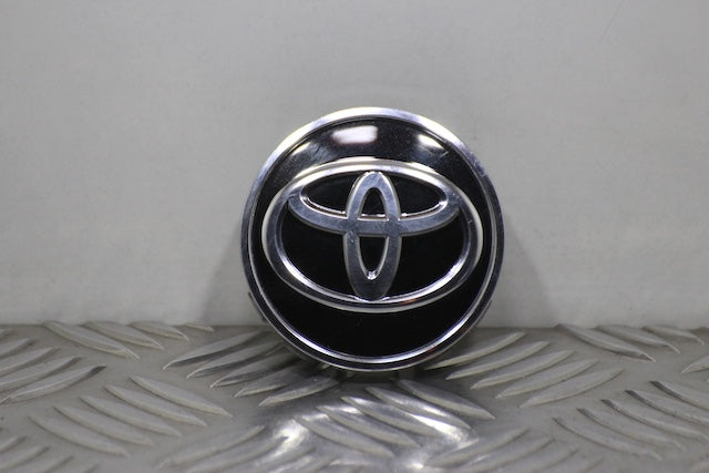 Toyota Yaris Wheel Centre Cap LF