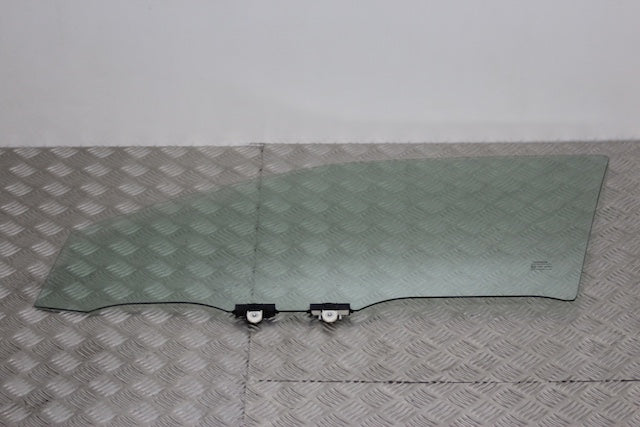 Toyota Yaris Door Window Glass Front Passengers Side