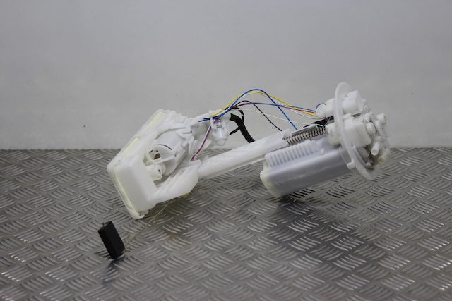 Toyota Yaris Cross Fuel Pump (2024)