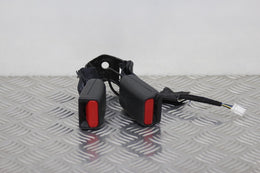 Nissan Juke Seat Belt Buckle Lock Centre Rear
