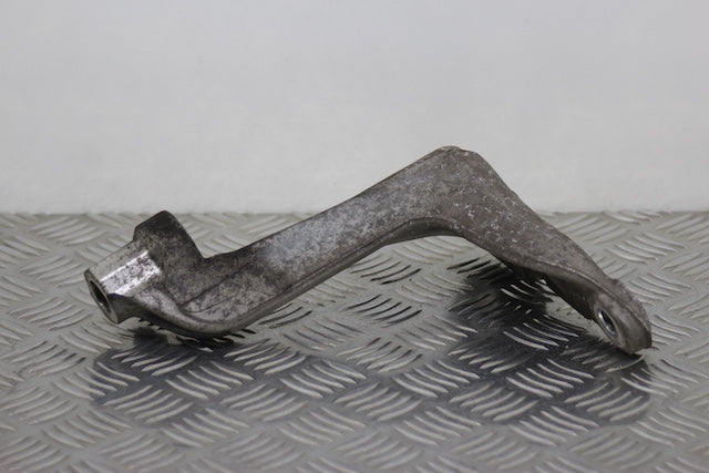 Nissan Juke Subframe Support Bracket Drivers Side