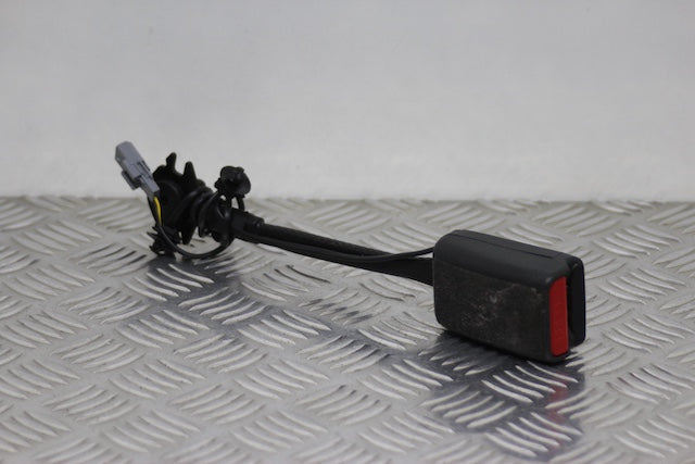 Nissan Juke Seat Belt Buckle Lock Front Drivers Side