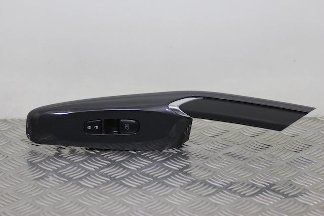 Nissan Juke Window Switch Front Passengers Side
