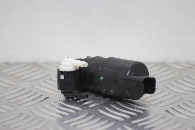 Nissan Juke Windscreen Wash Water Bottle Motor