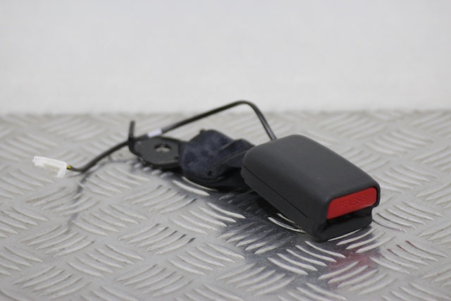 Nissan Juke Seat Belt Buckle Lock Rear Drivers Side