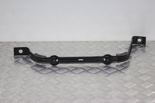 Nissan Juke Fuel Tank Support Straps