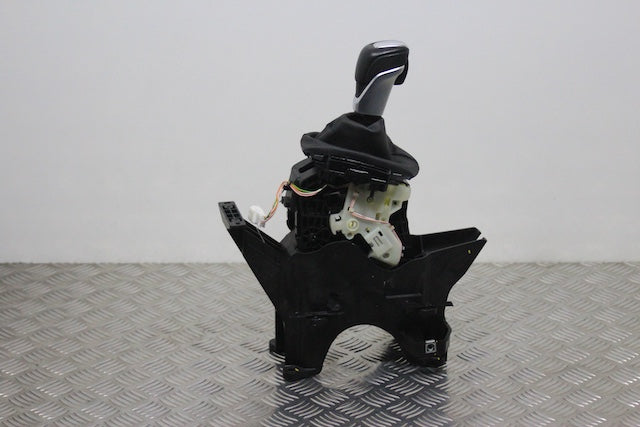 Nissan Juke Gear Stick