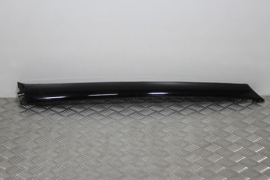 Nissan Juke Windscreen Moulding L