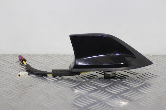 Nissan Juke Aerial with Socket