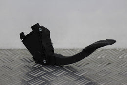 Nissan Juke Accelerator Throttle Pedal