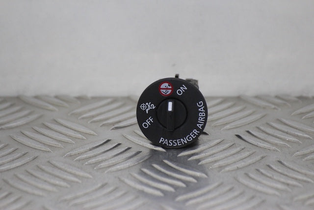 Nissan Juke Airbag Switch Front Passengers Side