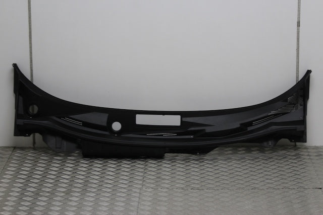 Nissan Juke Windscreen Panel