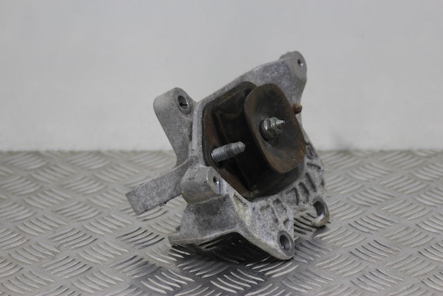 Nissan Juke Gearbox Mounting