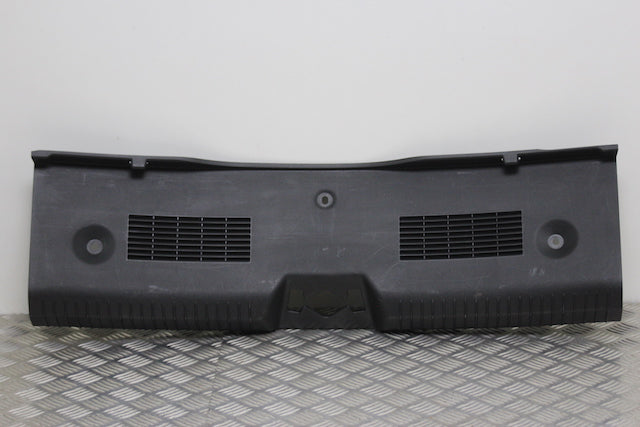 Hyundai i30 Rear Panel Trim 