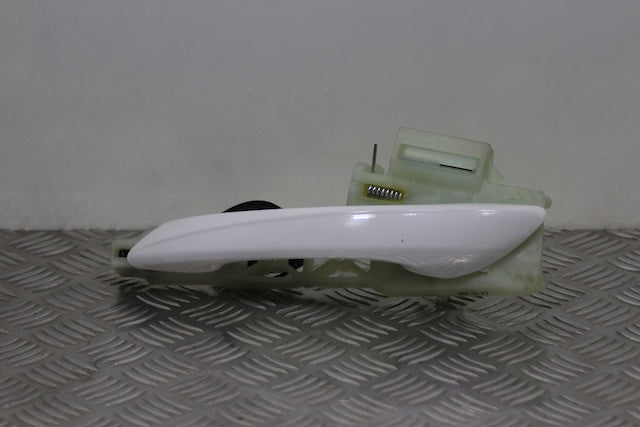 Hyundai i20 Door Handle Outer Rear Passengers Side (2023) - Part photo