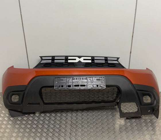 Dacia Duster Bumper Front with Grill and Mouldings 2023–2025