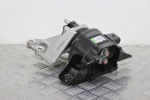 Hyundai i20 Gearbox Mounting (2023) - Part photo