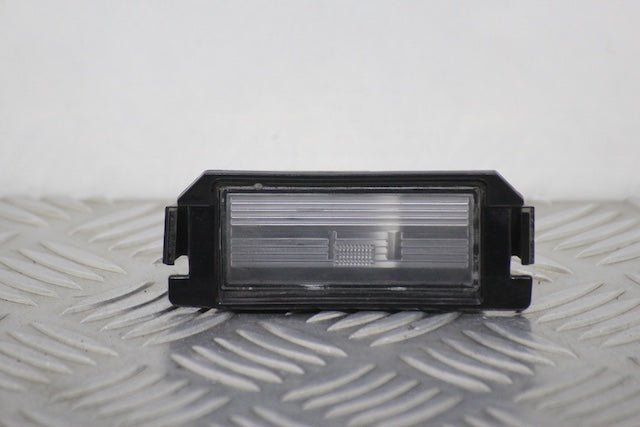 Hyundai i20 Number Plate Light Drivers Side