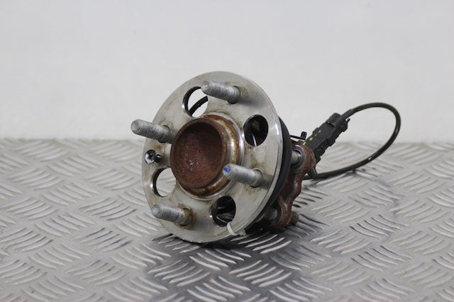 Hyundai i20 Hub with Bearing Rear Drivers Side (2023) - Part photo