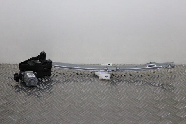 Hyundai i20 Window Regulator Rear Passengers Side (2023) - Part photo