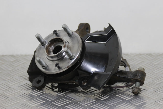Hyundai i20 Stub Axle with Hub and Bearing Front Drivers Side