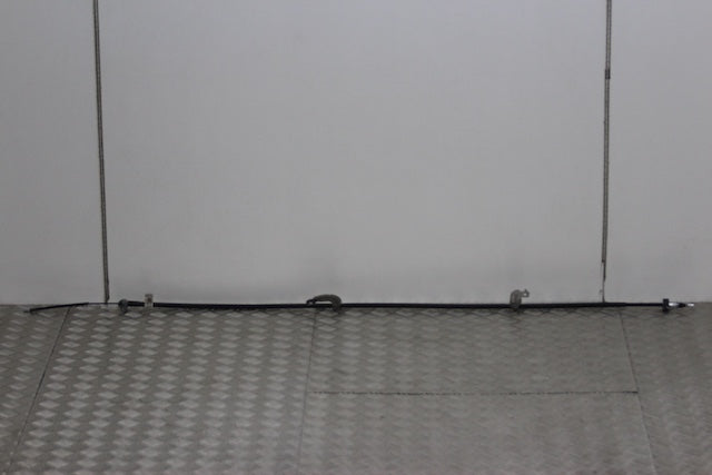 Hyundai i20 Handbrake Cable L