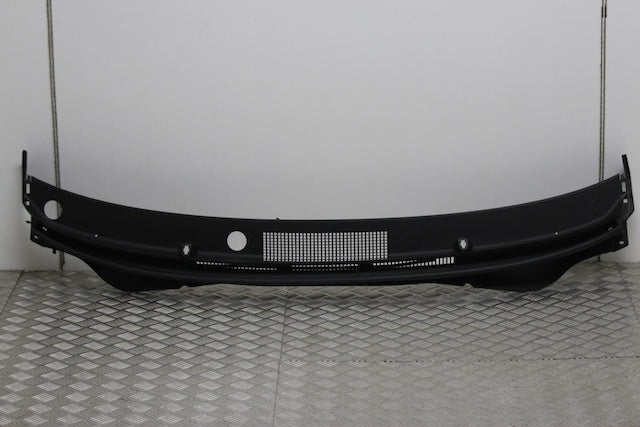 Hyundai i20 Windscreen Panel (2023) - Part photo