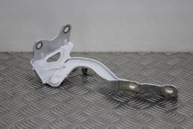 Hyundai i20 Bonnet Hinge Drivers Side