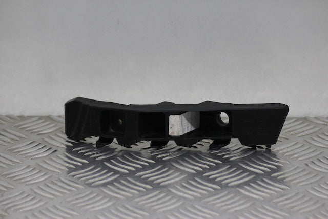 Kia Sportage Bumper Support Bracket Passengers Side (2022)