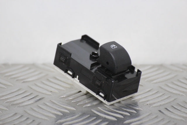 Kia Sportage Window Switch Front Passengers Side (2022)