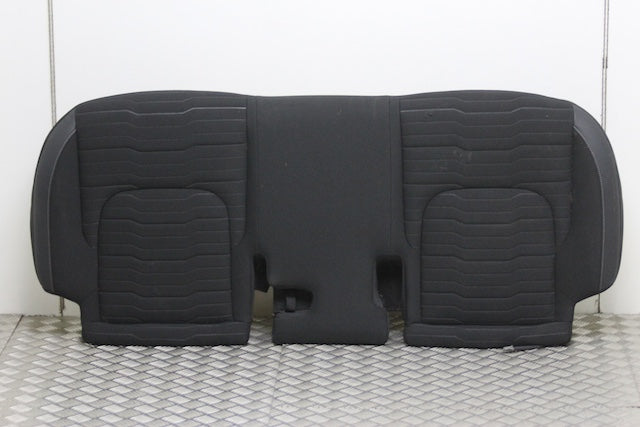 Kia Sportage Seats Rear (2022)