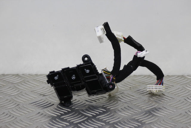 Kia Sportage Steering Wheel and Seat Heater Switch (2022)