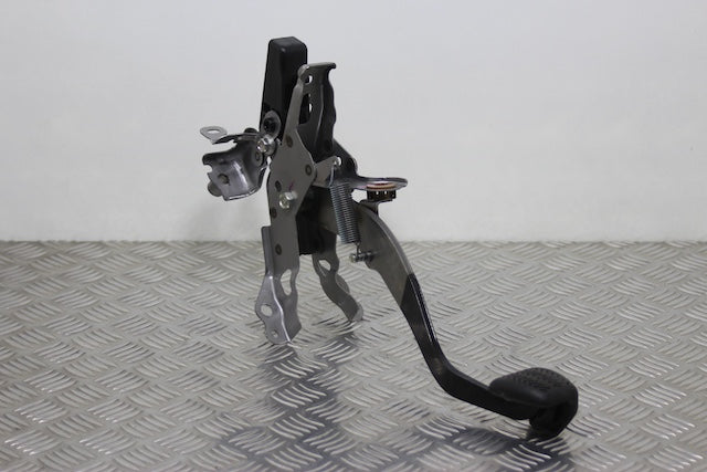 Toyota Yaris Brake Pedal